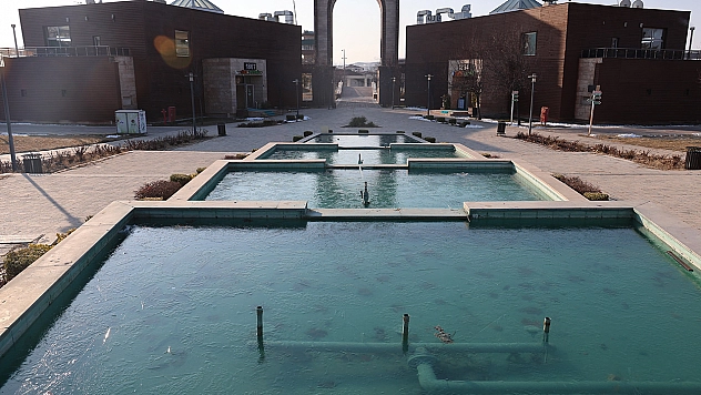 Elazığ'da süs havuzları buz tuttu, şehir 'de don etkili oldu