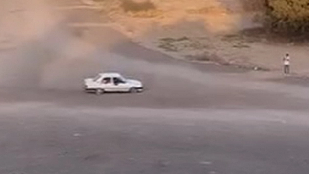 Elazığ'da tehlikeli anlar kamerada