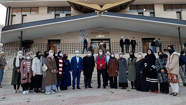 Elazığ'da tesbihat ve sohbet programı düzenlendi