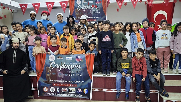 Elazığ'da tiyatro festivali yoğun ilgi gördü