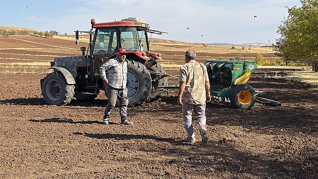 Elazığ'da tohumlar toprakla buluştu