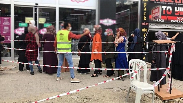 Elazığ'da ucuz halı kuyruğu