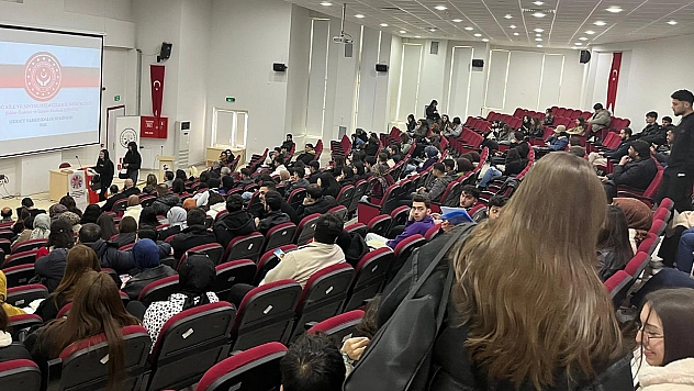 Elazığ'da üniversite öğrencilerine şiddet farkındalık semineri