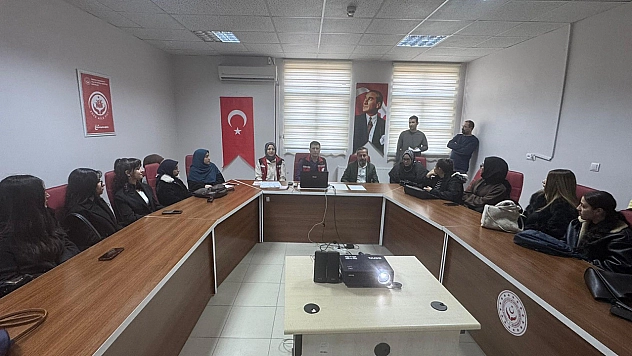 Elazığ'da üniversite öğrencilerine hizmet modelleri tanıtımı