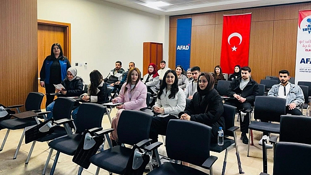Elazığ'da üniversitelilere afet ve yangın eğitimi