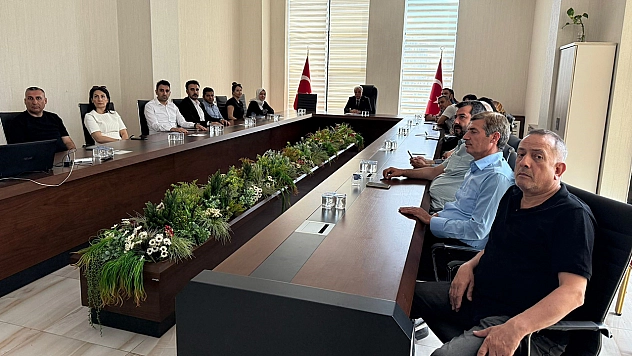 Elazığ'da valilik personeline etik ve etik ilkeleri eğitimi verildi