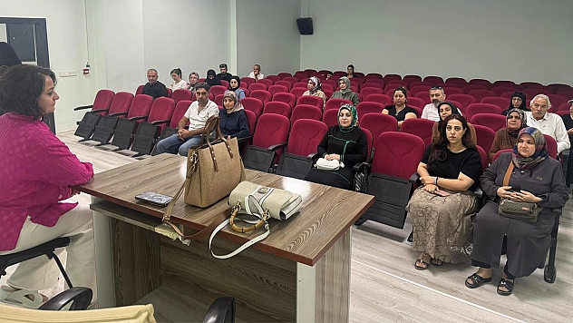 Elazığ'da veliler ile tanışma toplantısı düzenlendi
