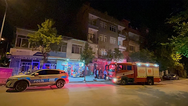 Elazığ'da yangın: 2 kişi dumandan etkilendi