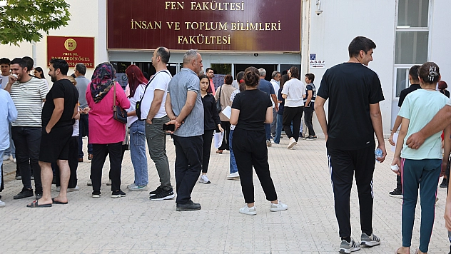 Elazığ'da YKS heyecanı devam ediyor