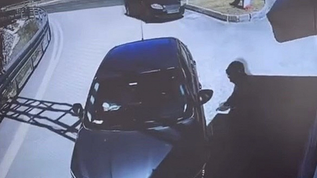 Elazığ'da yürekler ağza geldi: Saniyelerle ölümden kurtuldu!