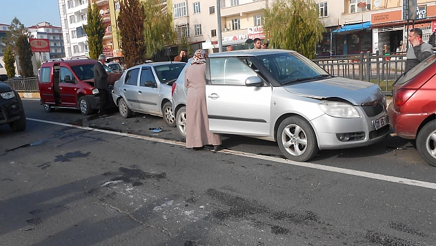 Elazığ'da Zincirleme Kaza