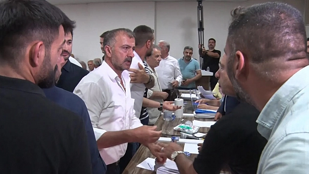 Elazığ'daki Genel Kurul Toplantısında Kavga Çıktı Seçim İptal Oldu!