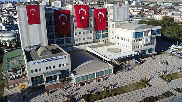 Elazığ'daki sürücülere duyuru: Yunus Emre Bulvarı'nda yol bakım çalışması var