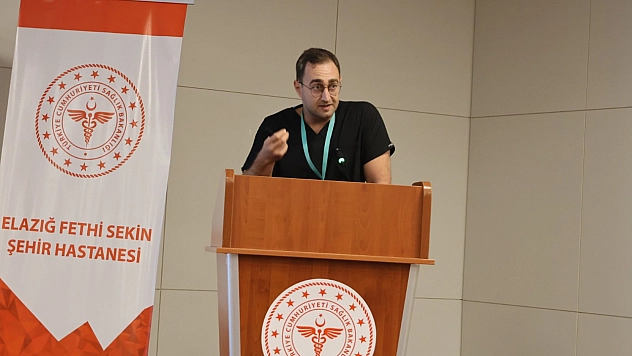 Elazığ Fethi Sekin Şehir Hastanesi'nde 'Günümüzde Normal Doğuma Bakış' Paneli gerçekleştirildi