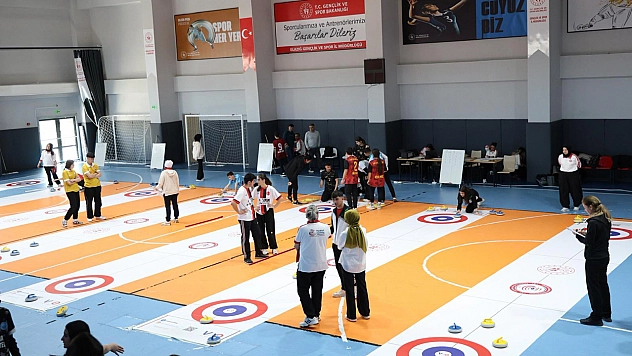 Elazığ, Floor Curling Gençler Grup Müsabakalarına Ev Sahipliği Yaptı