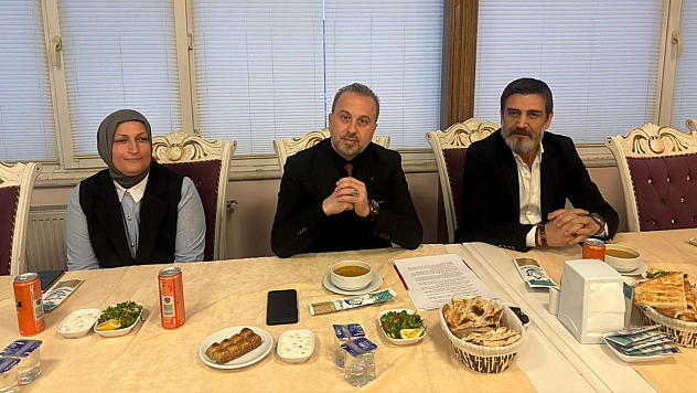 Elazığ İl Milli Eğitim Müdürü Beraat Şahin Basın Mensuplarıyla iftarda bir araya geldi