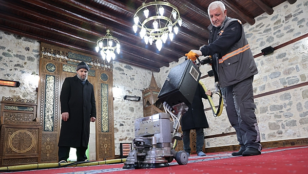 Elazığ'ın Camileri Gül Kokuyor