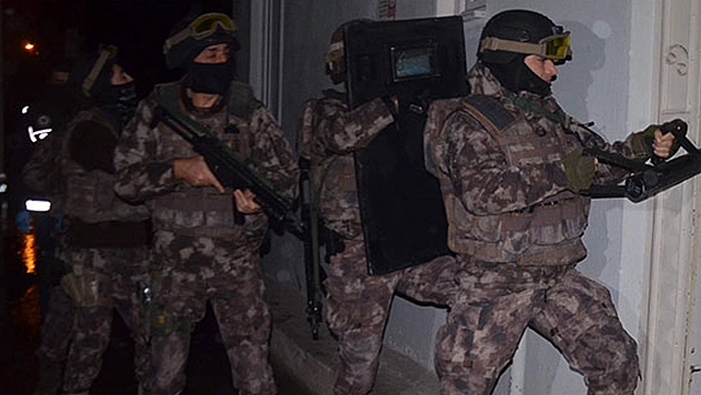 Elazığ'ın da İçinde Bulunduğu  77 İlde FETÖ'ye 'Kıskaç' Operasyonu