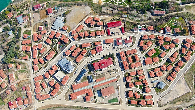 Elazığ'ın o İlçesini TOKİ yeniledi