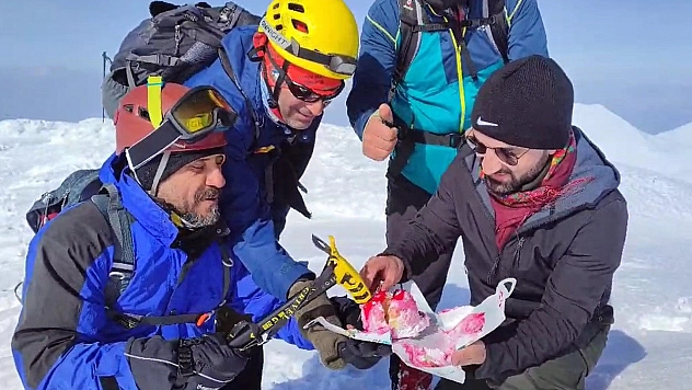 Elazığ'ın Zirvesinde  İlkler Yaşanmaya Devam Ediyor