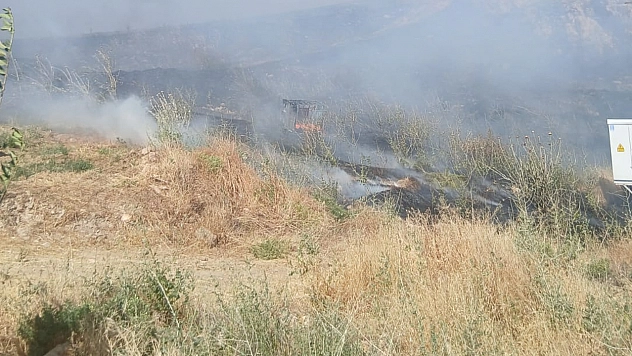 Elazığ İtfaiyesi'nden 19 farklı noktada çıkan yangınlara müdahale