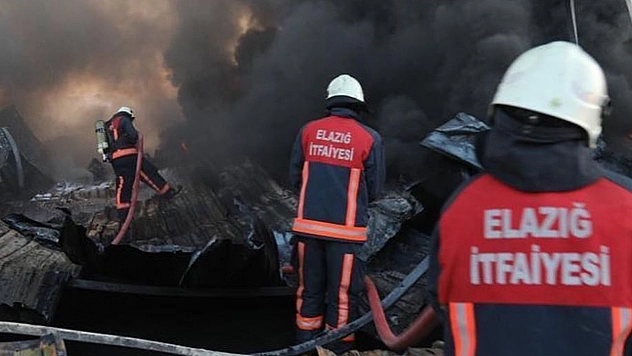 Elazığ itfaiyesi, vatandaşların can ve mal güvenliğini korumak için yoğun mesaide