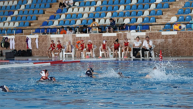 Elazığ su topunda zirveye çıktı