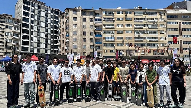 Elazığlı gençler kaykay ve patenle Türkiye finallerinde