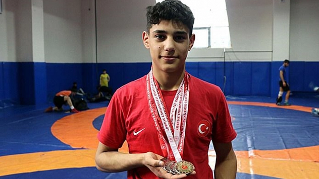 Elazığlı Güreşçi Çelik, Balkan Şampiyonası'nda Türkiye'yi temsil edecek