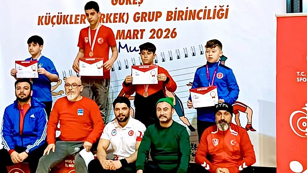 Elazığlı Küçük Güreşçilerden büyük başarı