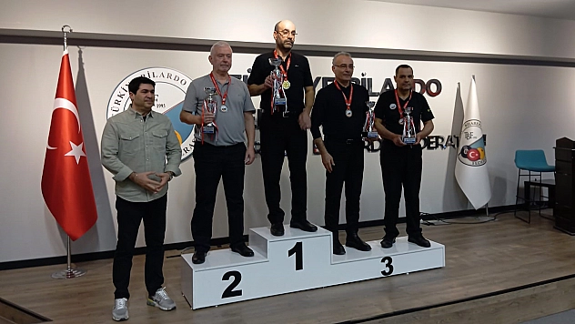 Elazığlı sporcu Yetkin Çelikel 3 bant bilardoda Türkiye üçüncüsü oldu