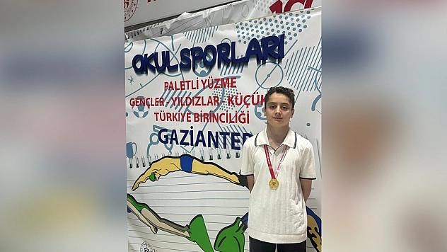 Elazığlı sporcu yüzmede Türkiye şampiyonu oldu