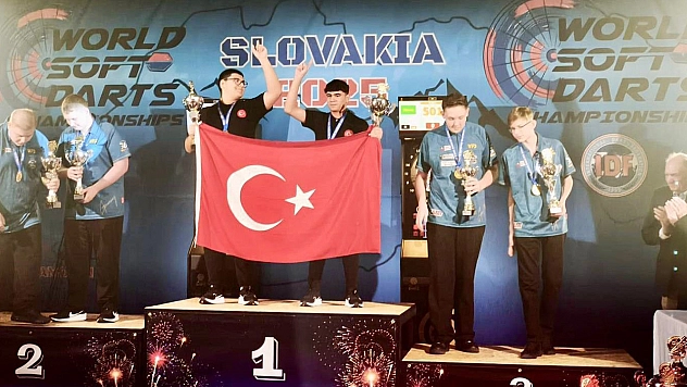 Elazığlı sporcular Dünya Dart Şampiyonası'nda tarihi başarı elde etti