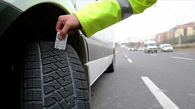 Elazığlı sürücülere kritik uyarı: Zorunlu kış lastiği uygulaması yarın başlıyor