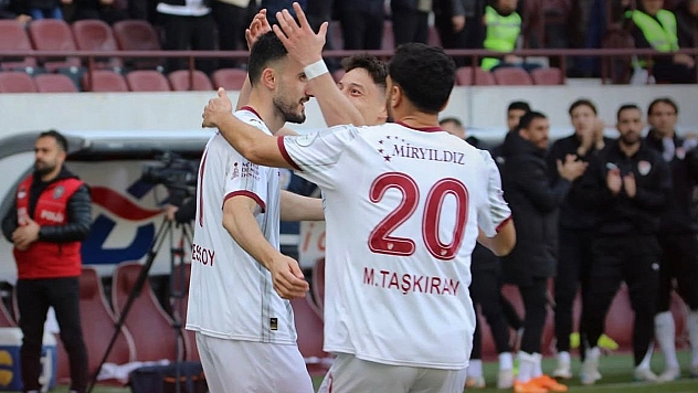 Elazığspor'dan gakgolara 59. yıl hediyesi: 3-1