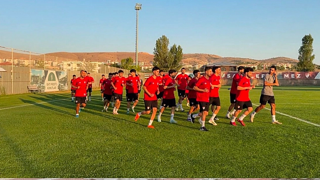 Elazığspor, Yeni Sezonun İlk Antrenmanını Gerçekleştirdi