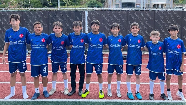 Elazığsporlu Futbolcular Yürekleri Isıttı