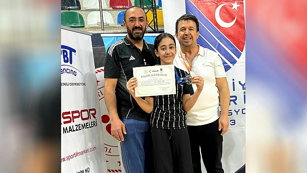 Elif Reyyan'dan doğum gününde Türkiye ikinciliği