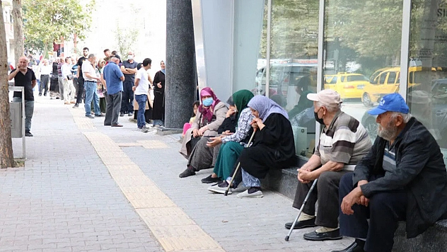 Emeklilikte yeni dönem: Bu şekilde erken emekli olmak mümkün!