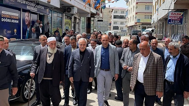 Eski Bakan Yardımcısı Tunç'tan Karakoçan ve Köylerine Ziyaret 