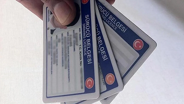 Eski ehliyeti olanlara uyarı: Yenileme ücretleri artacak