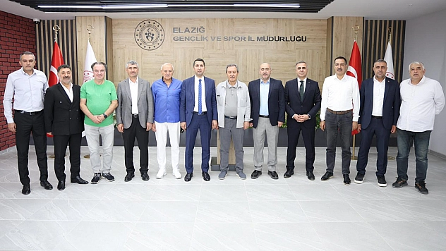 Eski İl Müdürleri yıllar sonra bir araya geldi