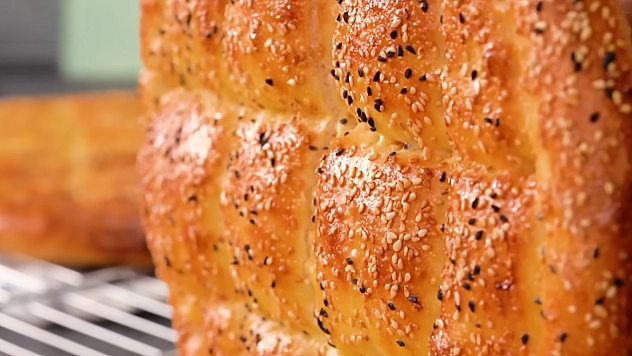 Evde ramazan pidesi nasıl yapılır? Elazığlı ev hanımlarının Hazır pideyi unutturacak ev yapımı ramazan pidesi tarifi