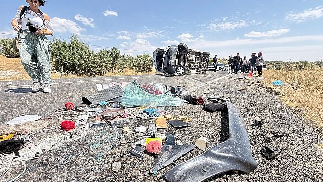 Feci minibüs kazasında ölü sayısı 7'ye yükseldi