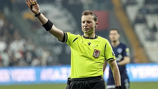 Fenerbahçe-Galatasaray derbisini Yasin Kol yönetecek.
