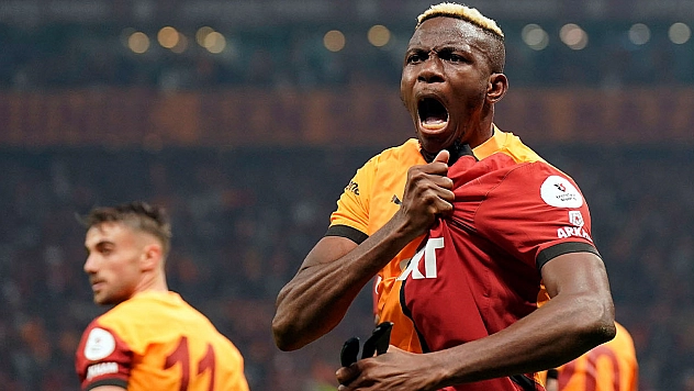 Fenerbahçe Osimhen'in bonservisini ödeyecek formülü buldu