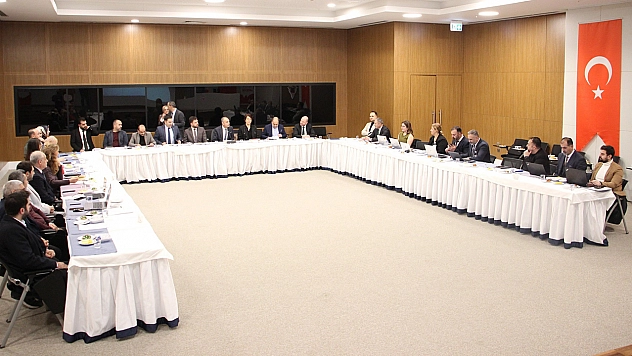 Fethi Sekin Şehir Hastanesi'nde Koordinasyon Kurulu toplantısı yapıldı