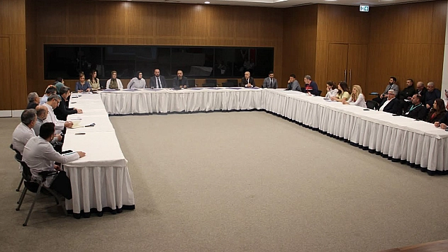 Fethi Sekin Şehir Hastanesi'nde çalışanların memnuniyeti ele alındı