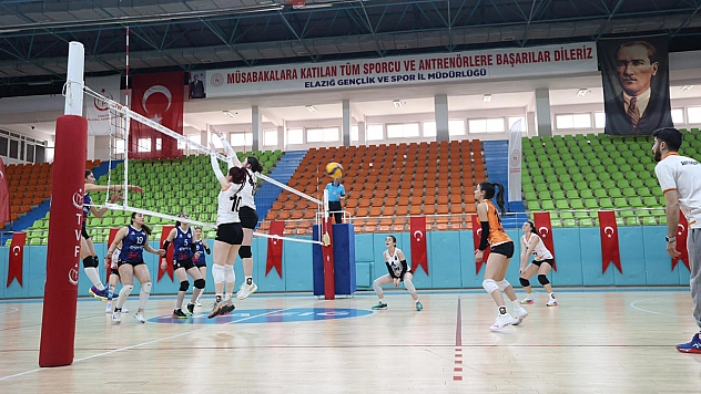 Filede yarı final coşkusu: genç kızlar Elazığ'da buluştu