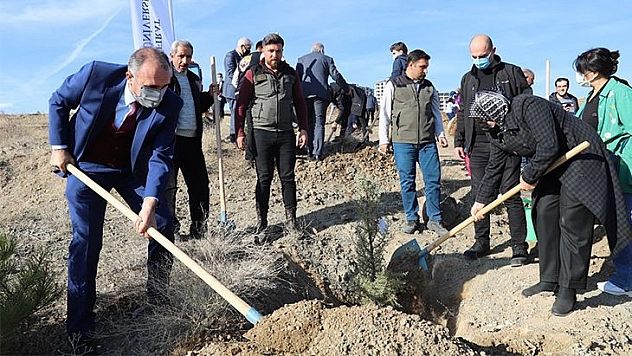 Fırat Üniversitesi Geleceğe Nefes Olmaya Devam Ediyor